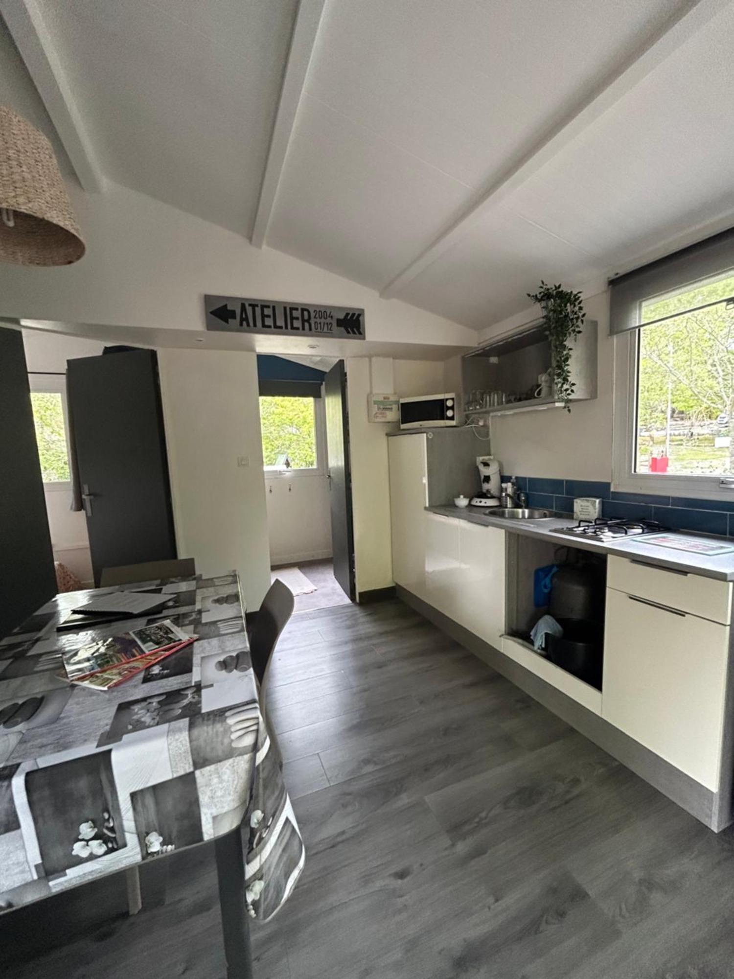 Les Chalets De Labeaume Eksteriør bilde